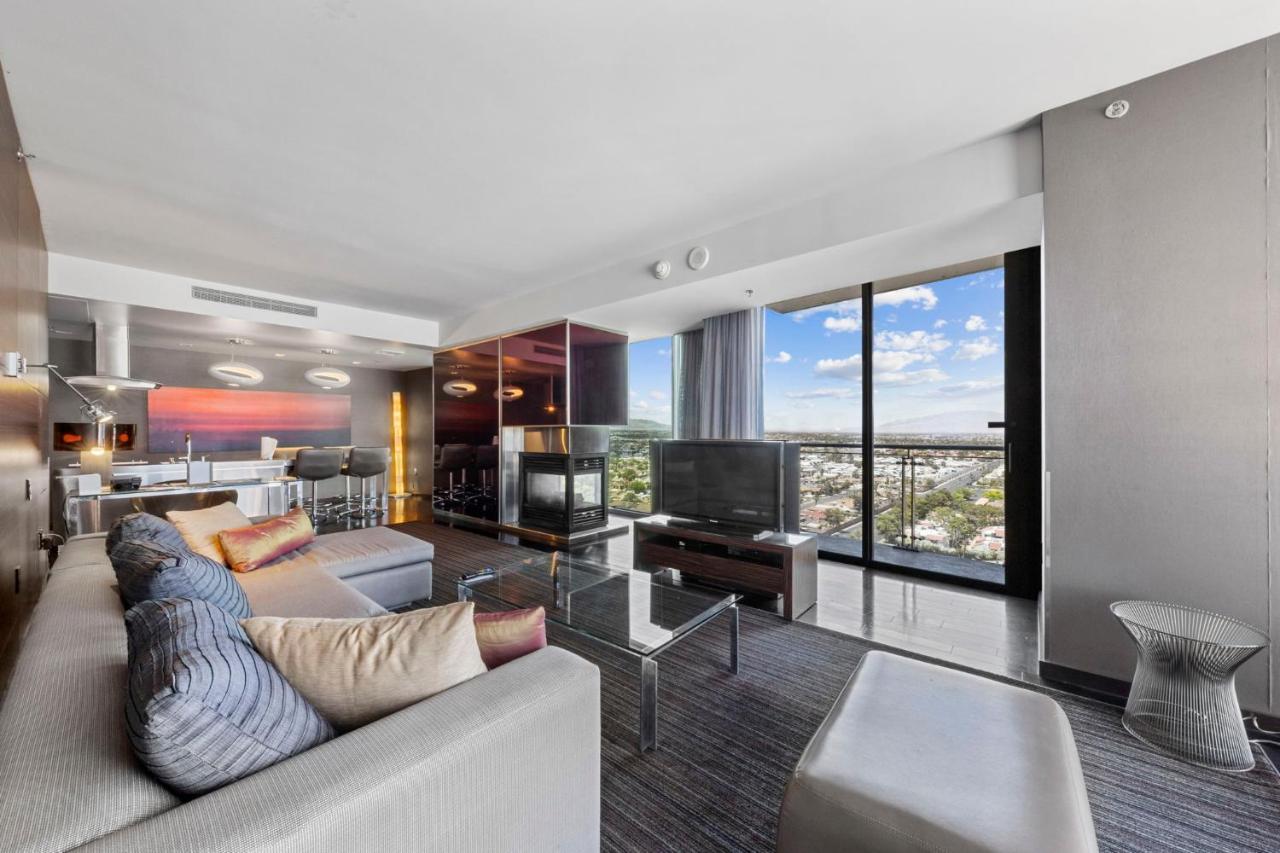Huge Modern Luxury 17 Floor Panoramic Corner Suite With Open Balcony Las Vegas Luaran gambar